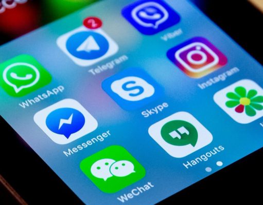 Праздник приветствий и Эволюция мессенджеров