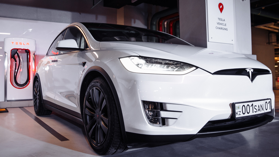 Tesla построит 100 сверхбыстрых электрозаправок в Казахстане