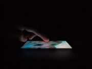 Помогает ли «ночной режим» быстрее заснуть?