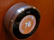 Слишком “умные термостаты” разбудили своих пользователей