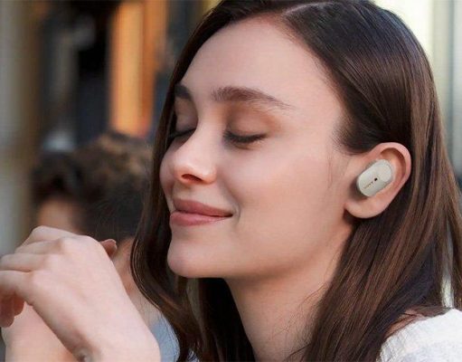 Всем нужны наушники?