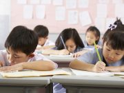 В Китае начали чипировать школьников