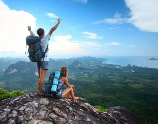 COVID-19 и путешествия: новости и советы туристам