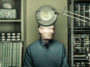 «Злодеи» мирового масштаба и теории заговора: кто и как хочет нас чипировать?