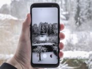 Как избежать отключения телефона на морозе?