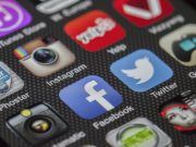 Соцсети – где больше издеваются и домогаются?