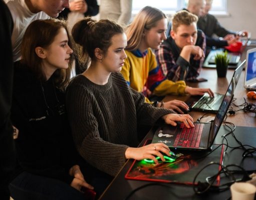 Tumaris Hack – хакатон для талантливых девушек- айтишниц