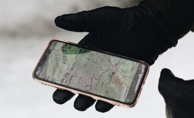 Можно ли самостоятельно отследить смартфон с отключенными службами геолокации?
