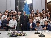 Президент встретился с Digital Nomads