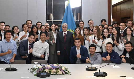 Президент встретился с Digital Nomads