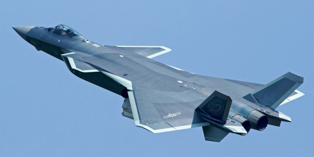 Авионика – выше!  Китайский истребитель пятого поколения J-20 превзошел американский F-35