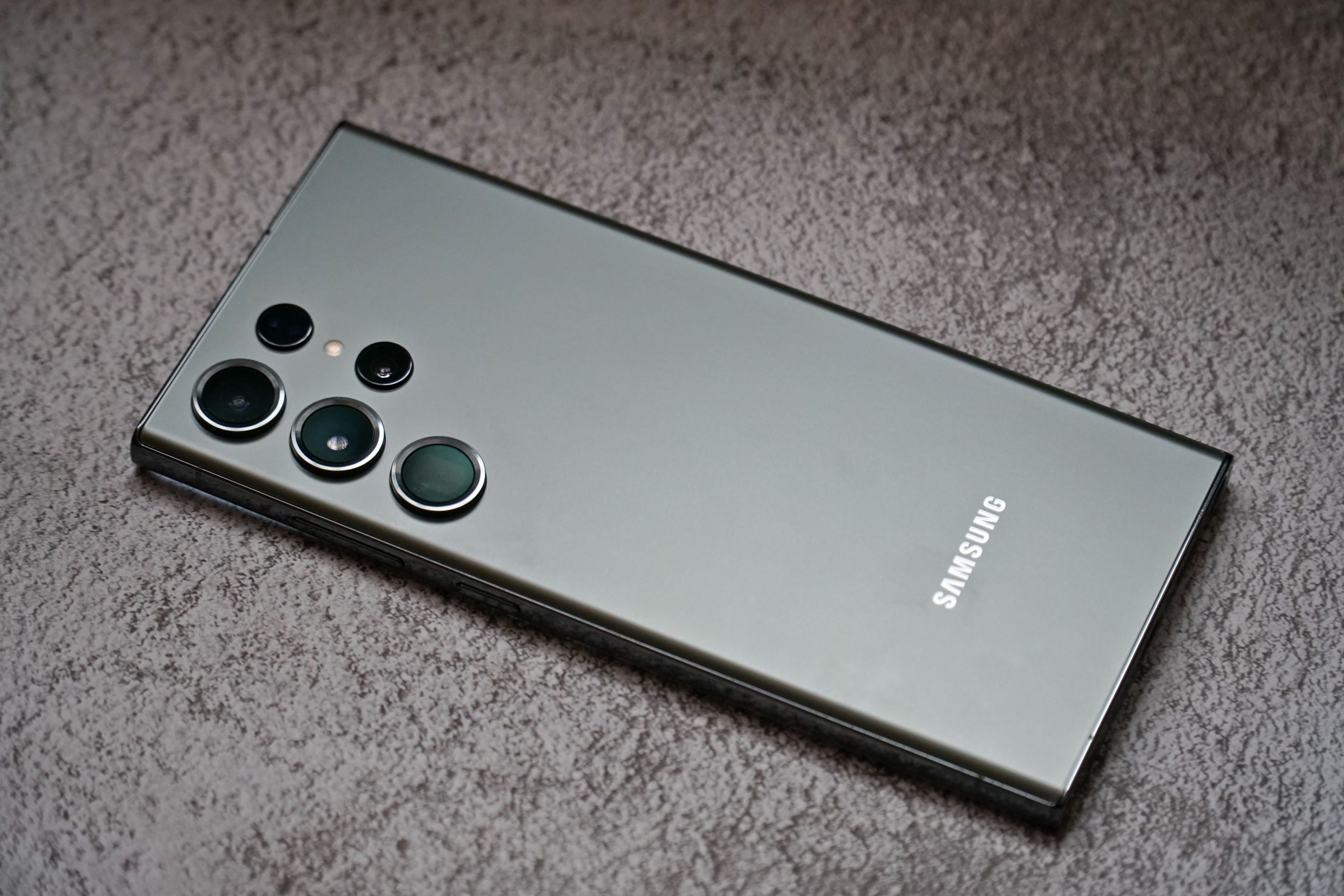 Samsung S23 Ultra &#8211; новая звезда в мобильной Галактике?