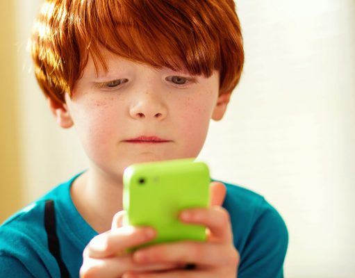 Как выбрать смартфон для ребенка? Советы от Mobilaser
