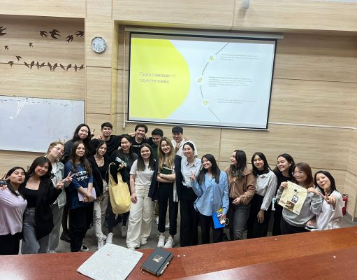 Яндекс Go рассказал студентам Казахстана о безопасных поездках на самокате