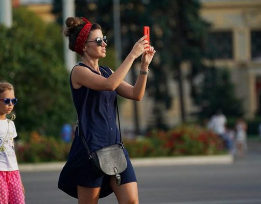 Куда обращаться, если вашего ребенка травят в Интернете?