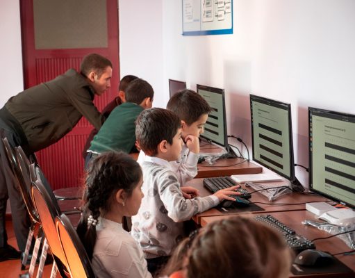 Когда над казахстанскими селами развернут спутниковый интернет