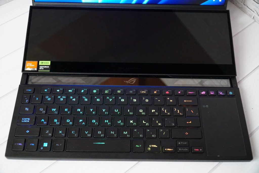 Двойной экран, двойные возможности. Обзор ноутбука ROG Zephyrus Duo 16 GX650PY