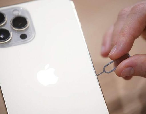 Минцифры посоветовало казахстанцам обновить ПО на смартфонах