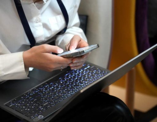 Kcell отказался от повышения тарифов. Вмешался МЦРИАП