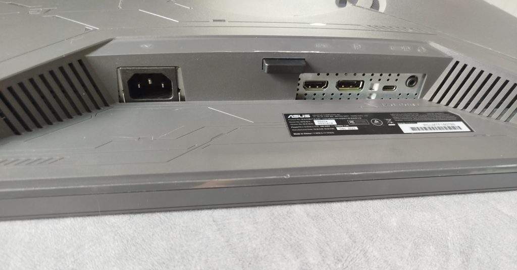 ASUS ROG Strix XG27ACS – невероятное погружение в игровой процесс!