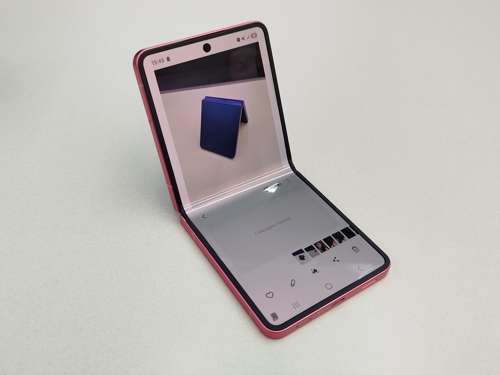 Galaxy Z Flip7 – лучший партнер во время путешествий