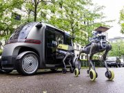 Швейцарская почта запустила доставку посылок бегающими роботами