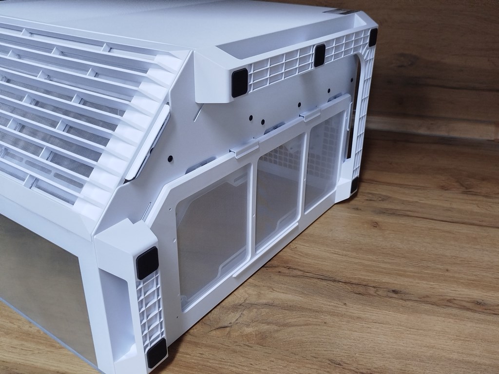 Выбираем геймерское кресло ThunderX3 CORE-Loft Grey и компьютерный корпус APNX V1 Mid-Tower –  комфорт и надежность в  самой долгой игре!