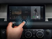 Сингапур әуежайы сенсорлы киоскаларды жанаспай басқару технологиясымен жаңартты