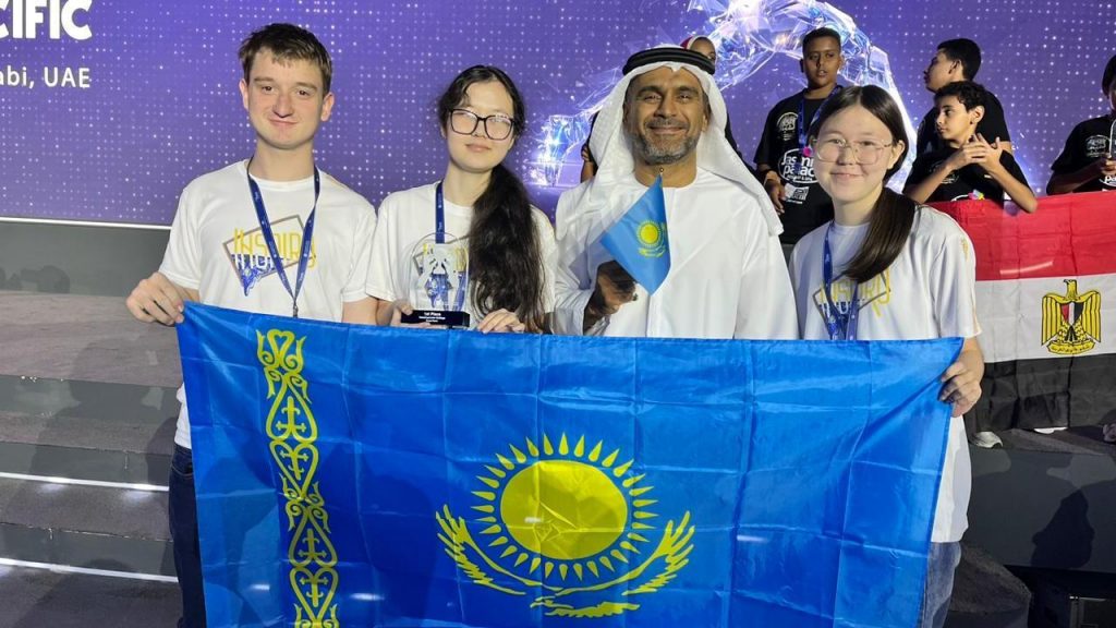 Карагандинские школьники победили на международных соревнованиях по робототехнике в Абу-Даби