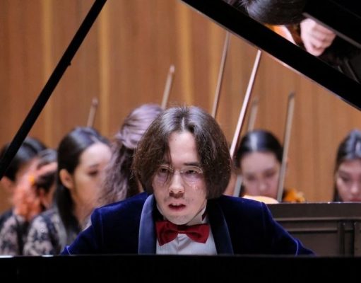 «Қазақстандық Моцарт» Рахат-Би Абдысагин Оксфорде өзінің кванттық симфониясын орындады