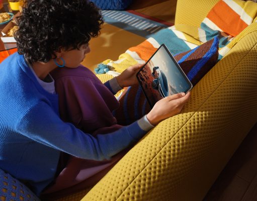 Первая в мире игра, полностью созданная с помощью искусственного интеллекта, появилась в Steam