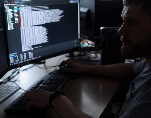 Мектептерде жасанды интеллект: жаңа мүмкіндіктер мен ықтимал қауіптер