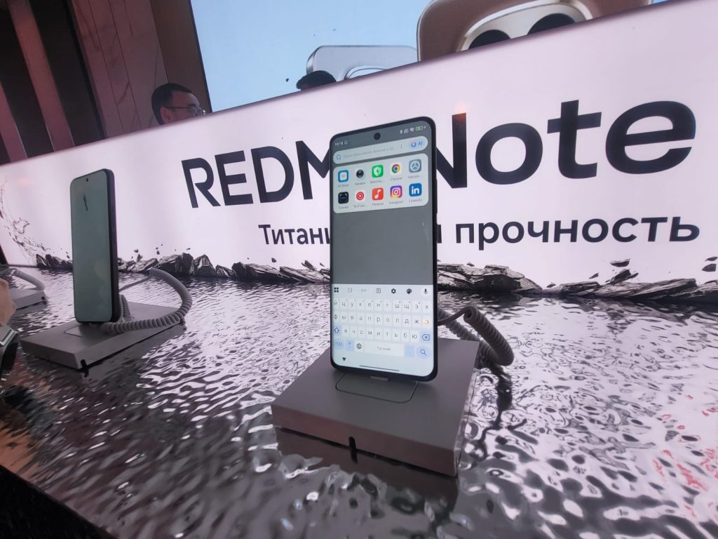Первый взгляд на Redmi Note 15: что увидели на презентации
