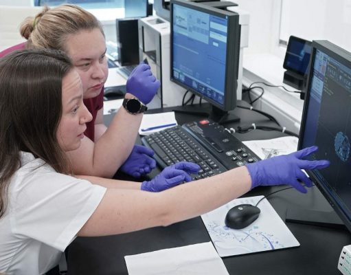 Электроальтруизм: миға әсер ету арқылы адамның мейірімділігін арттыру