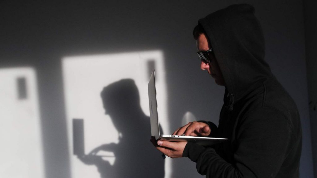 Қазақстандағы тариф саясаты мен байланыс сапасының қазіргі жағдайы: әлеуметтік және экономикалық аспектілер