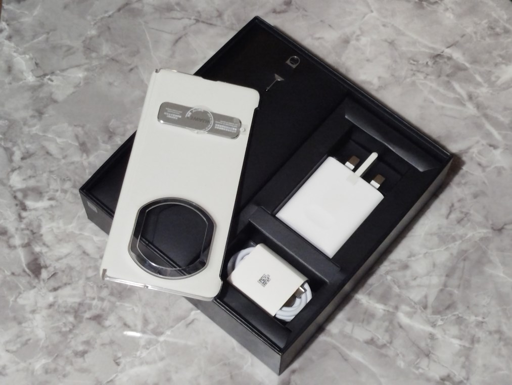 Huawei Mate X7 – утонченная пластичность с серьезным набором камер