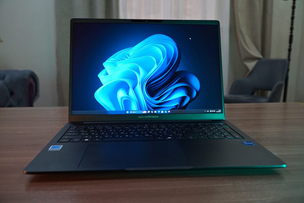 ASUS ExpertBook B5  –  отличная платформа, которую можно адаптировать под любые задачи компании или конкретного пользователя