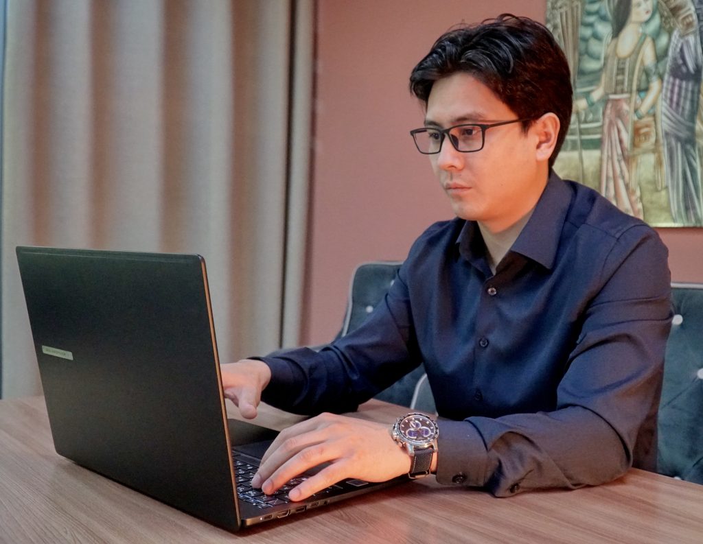 ASUS ExpertBook B5  –  отличная платформа, которую можно адаптировать под любые задачи компании или конкретного пользователя