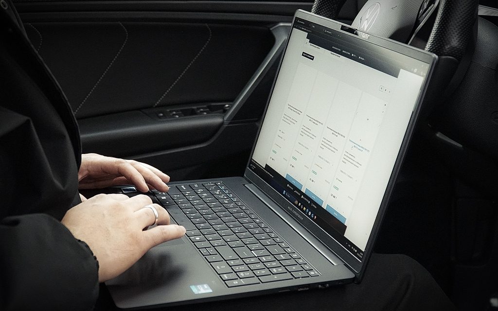 ASUS ExpertBook B5  –  отличная платформа, которую можно адаптировать под любые задачи компании или конкретного пользователя