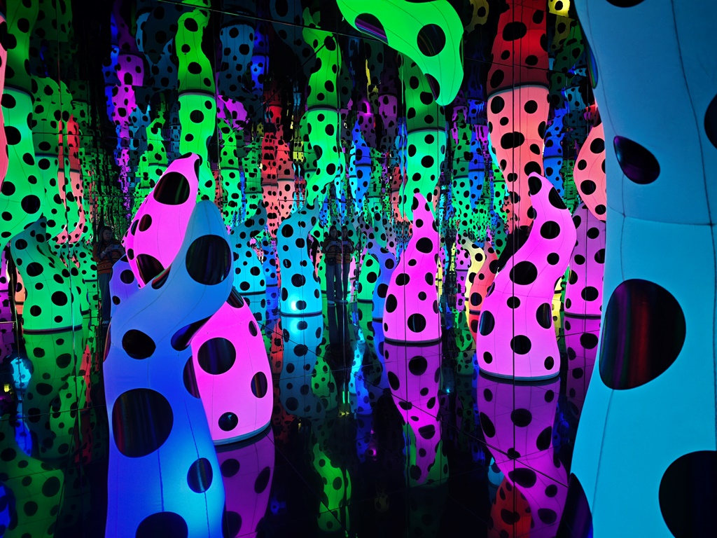 Xiaomi 17 – маленький флагман с большими возможностями