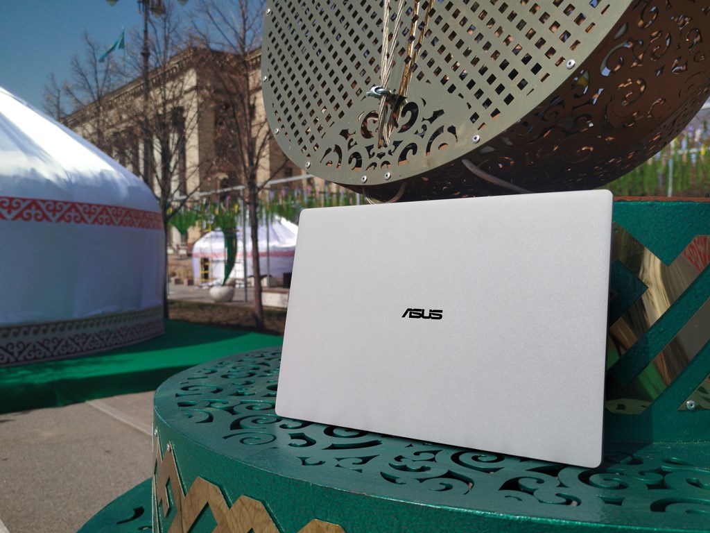 ASUS ExpertBook B9406CAA – ультратонкий, прочный и высокопроизводительный ноутбук для вашего бизнеса