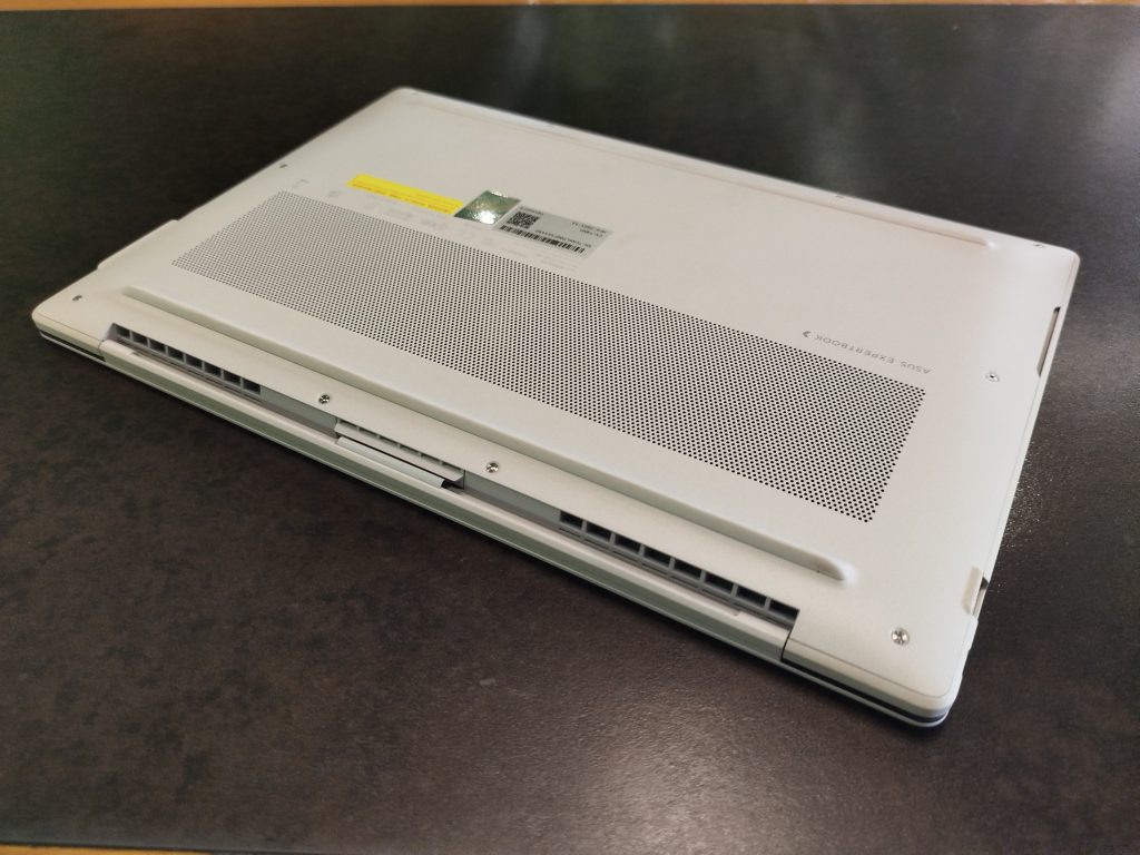 ASUS ExpertBook B9406CAA – ультратонкий, прочный и высокопроизводительный ноутбук для вашего бизнеса