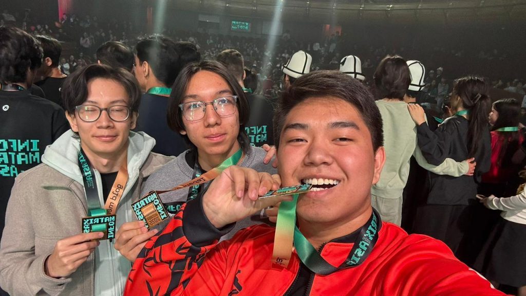 Карагандинские школьники разработали робота-спасателя для поиска людей под завалами