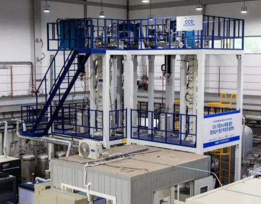 Оңтүстік Кореядағы қарапайым реактор ауадан күніне 60 литрге дейін отын өндіреді