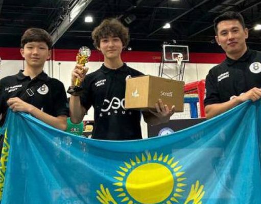 Школьник из Астаны стал лучшим пилотом на чемпионате по дрон-футболу в США