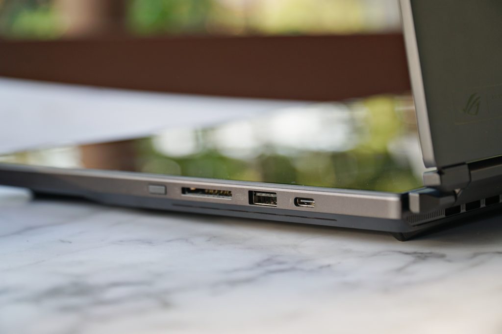ASUS ROG Zephyrus Duo GX651А. Один ноутбук, пять сценариев