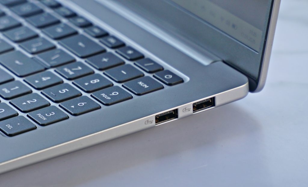 Обзор ASUS Vivobook S16. Большой экран и большие возможности
