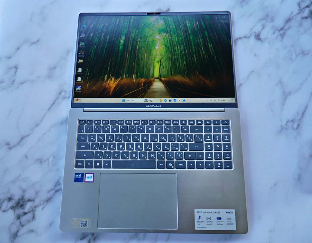 Обзор ASUS Vivobook S16. Большой экран и большие возможности