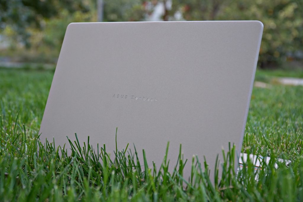 Обзор ASUS Zenbook 14 UX3480KA. Свежий взгляд на классический Zenbook