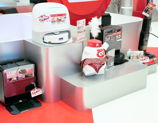 Что скрывается внутри современных пылесосов. Разбираем три новинки Roborock